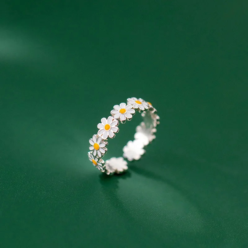 Cute Daisy Flowers Rings